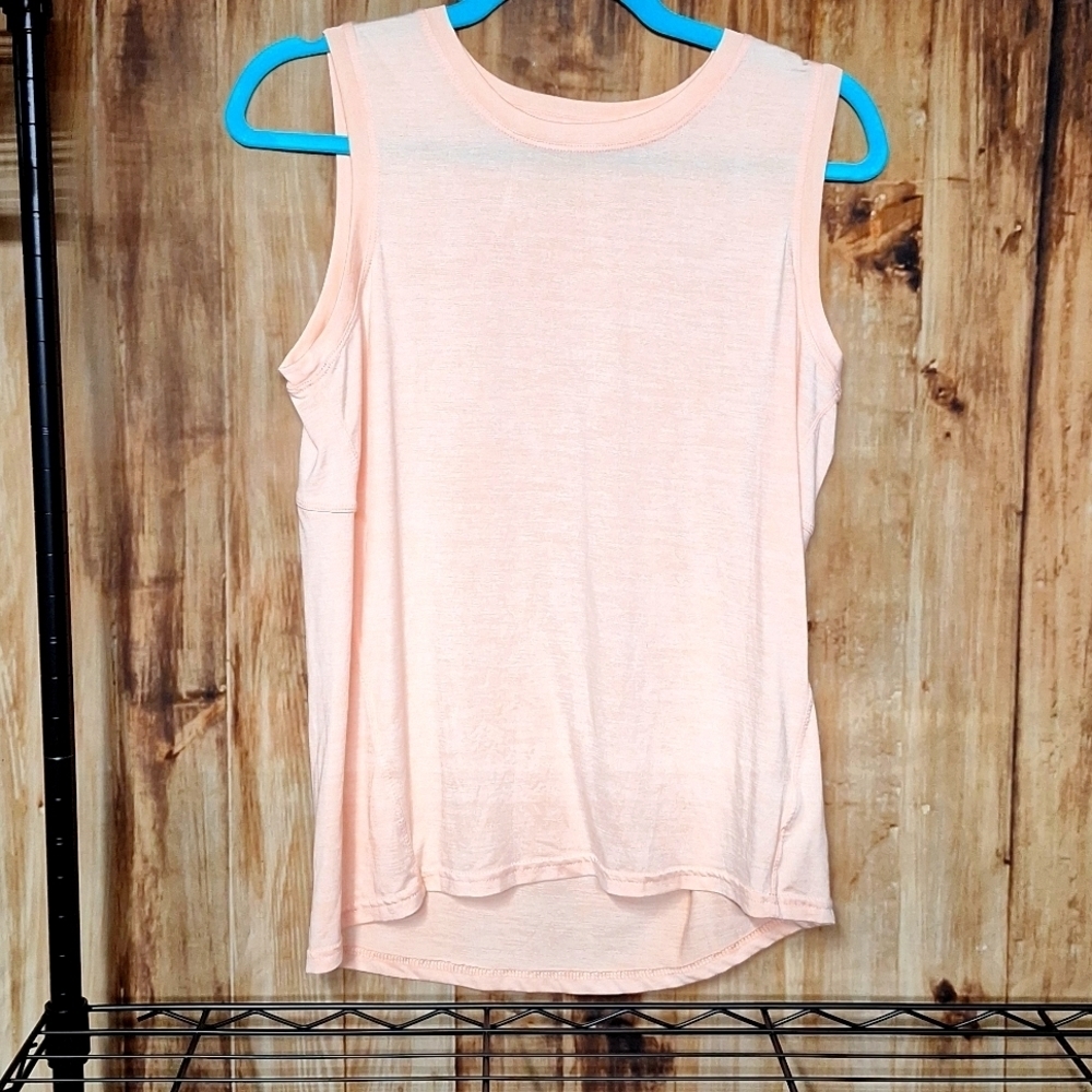 Danskin PEACH COLORED SLEEVELESS ACTIVE WEAR TOP SMALL